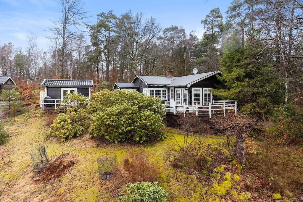 Peaceful Getaway In The Woods W/ Fireplace Åsljunga エクステリア 写真